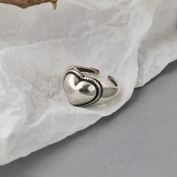 *Ruth* Heart Ring - Picture 3 of 3